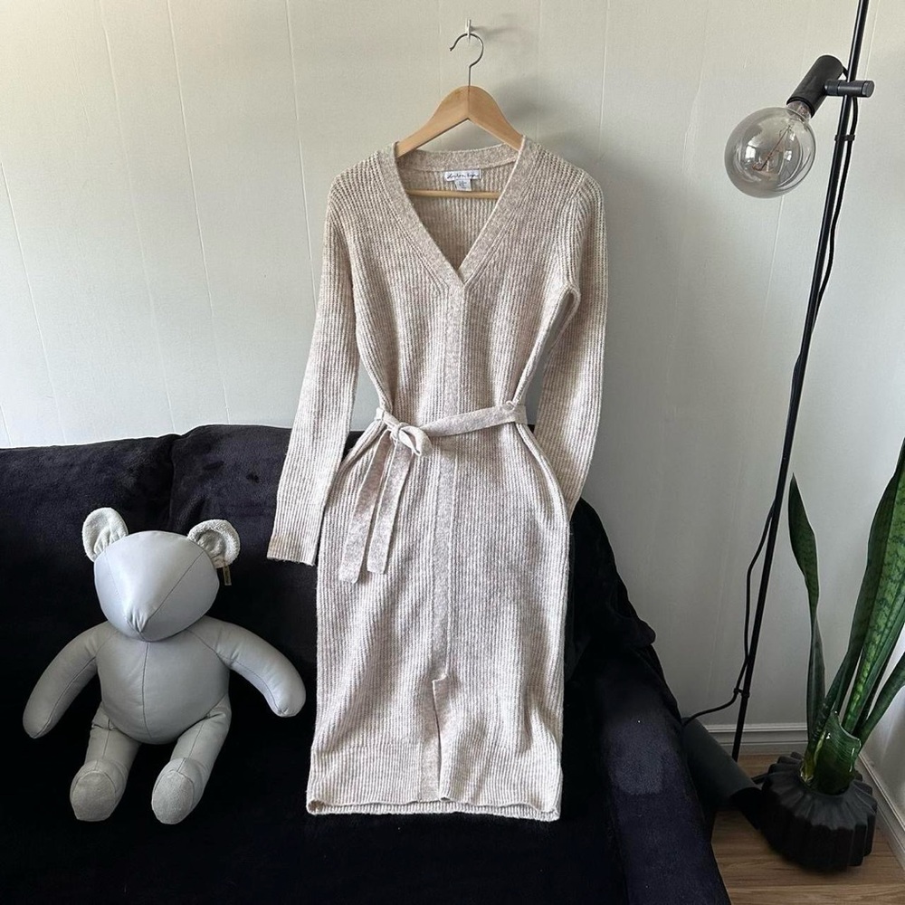 Elegant Cream Long Sleeve Dress